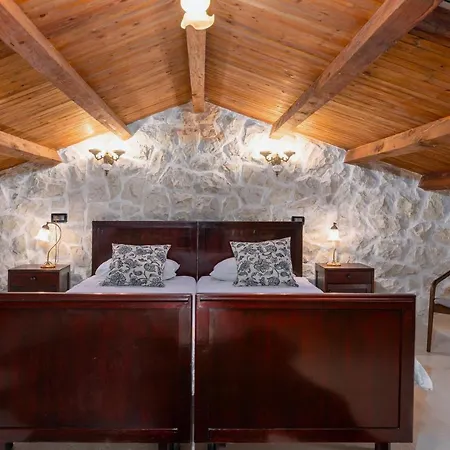 Casa-pietra Porec Nyaraló *