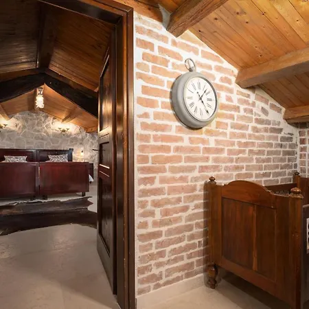 Casa-pietra Porec Tatil Evi
