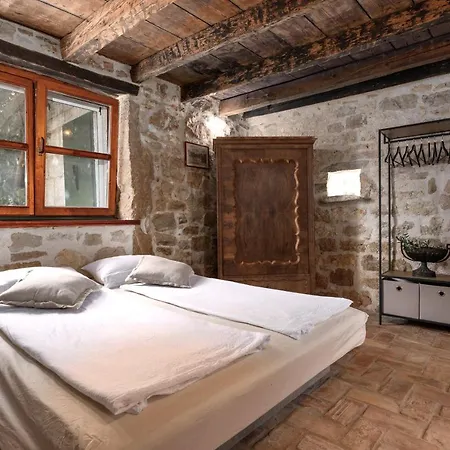 Holiday home Casa-pietra Porec *