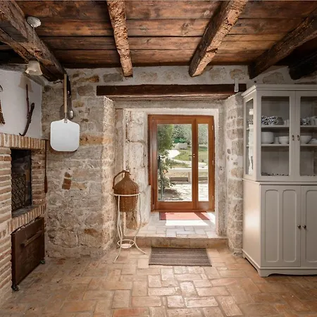 Holiday home Casa-pietra Porec *