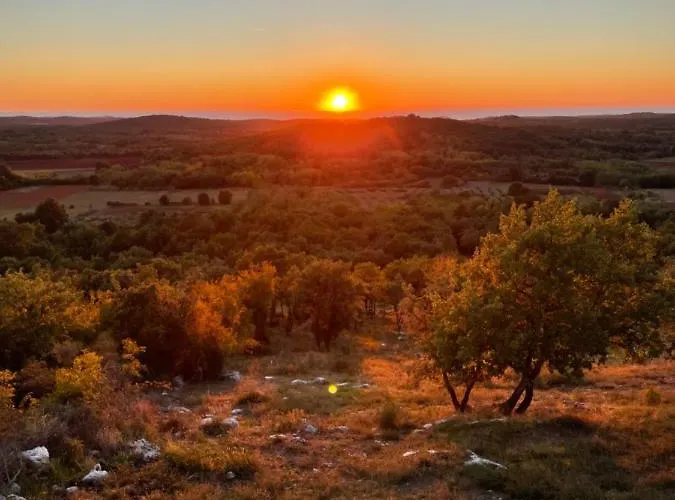 Casa-pietra Porec Vakantiehuis Montižana